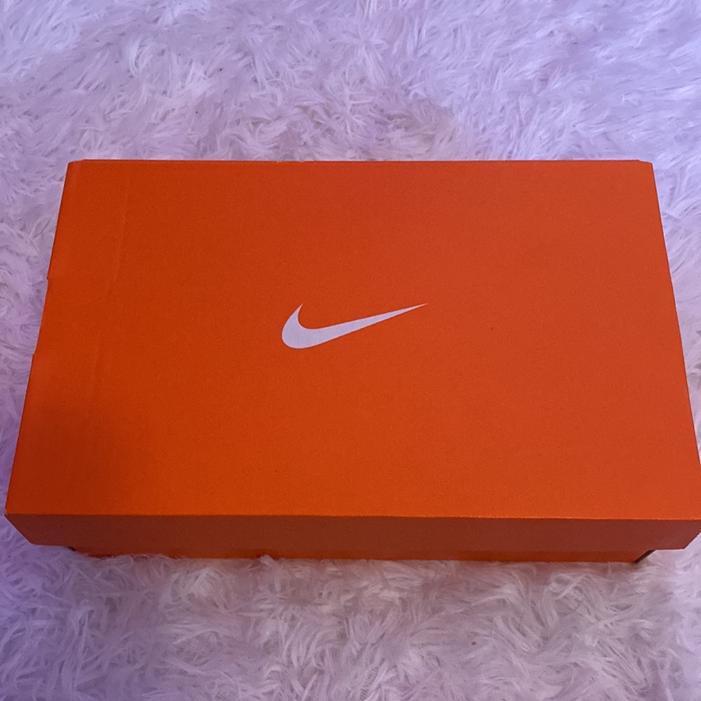 nike hyperace volleyball shoes - Picture 11 of 11